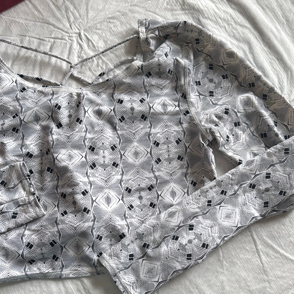 Volcom Gray Asymmetrical Cut Out Blouse